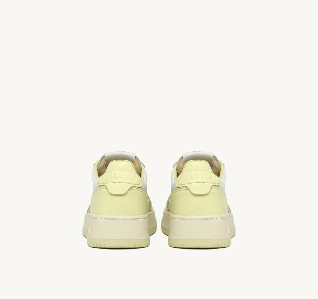 MEDALIST SNEAKERS